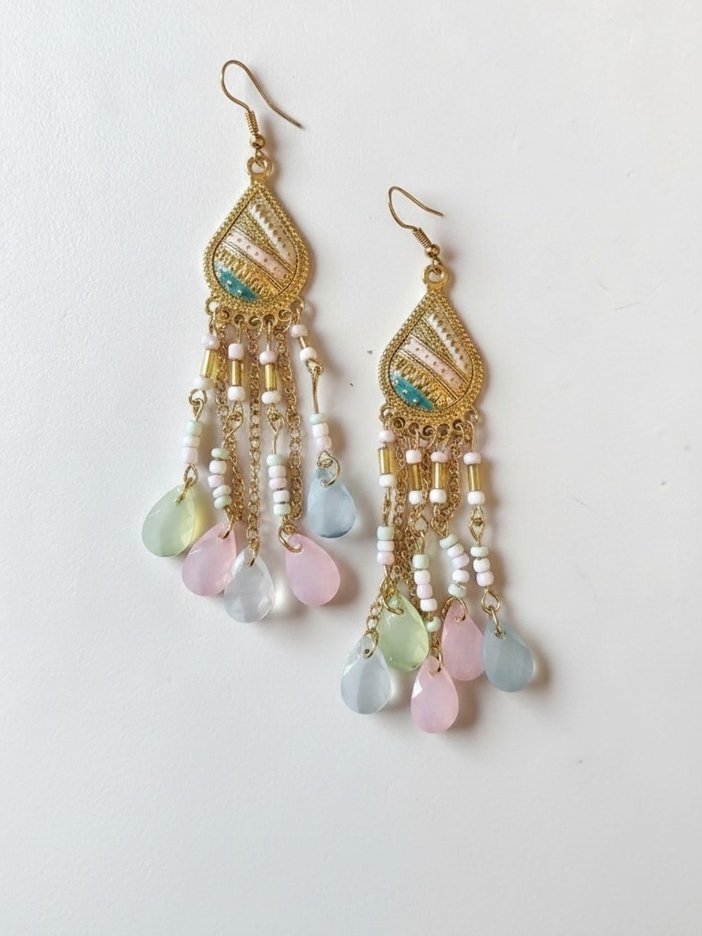 NWT SASSIFIED BOUTIQUE Pastel Teardrop Fringe Earrings in Gold